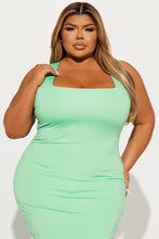Load image into Gallery viewer, Colette Double Lined Midi Dress - Mint
