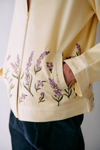 Load image into Gallery viewer, Lavender embroidered zip up jacket
